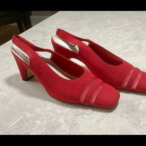 Studio Red Dress Shoes - Size 7M